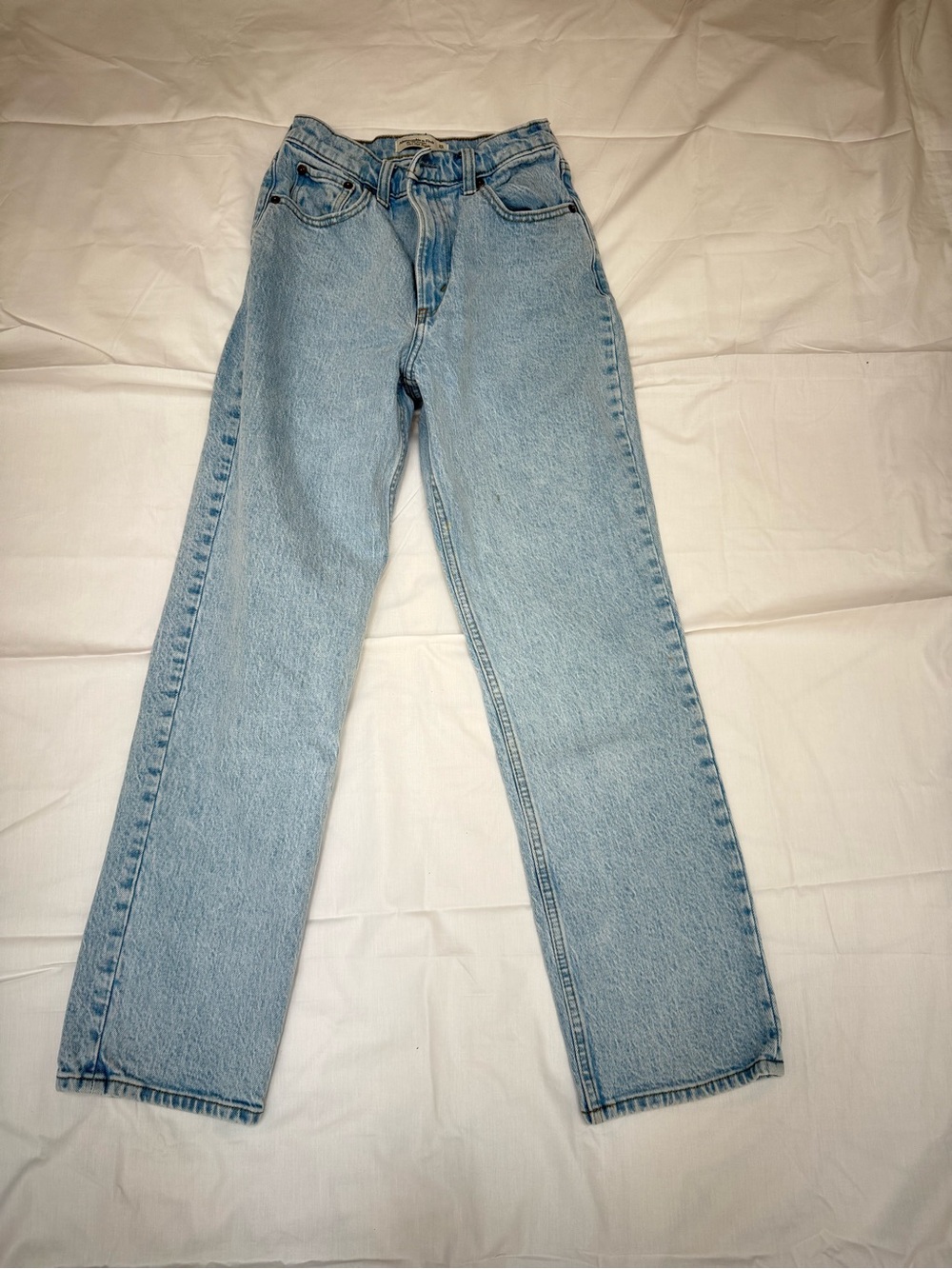 Abercrombie & Fitch Light Wash Straight Leg Jeans - Women